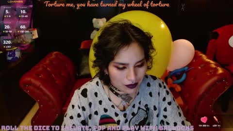 Snapshot of kureiji_fetish chatting on December 19, 7:40 am Fetiche Woman online show from December 19, 7:40 am