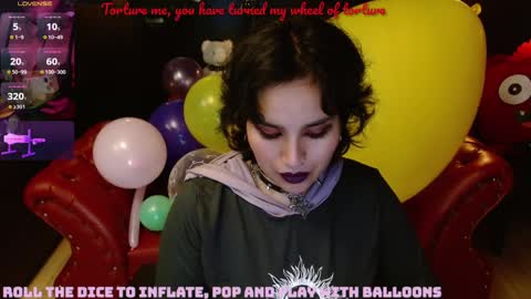 Snapshot of kureiji_fetish chatting on December 21, 7:13 am Fetiche Woman online show from December 21, 7:13 am