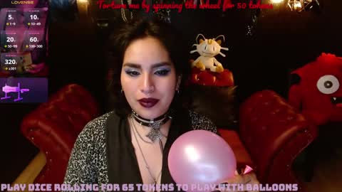 Snapshot of kureiji_fetish chatting on January 23, 4:41 am Fetiche Woman online show from January 23, 4:41 am
