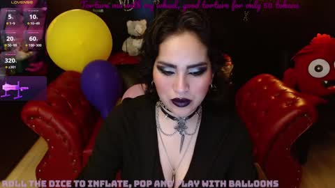Snapshot of kureiji_fetish chatting on January 5, 4:04 am Fetiche Woman online show from January 5, 4:04 am