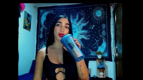 Snapshot of kylie_capricorn chatting on February 9, 12:29 am kylie online show from February 9, 12:29 am