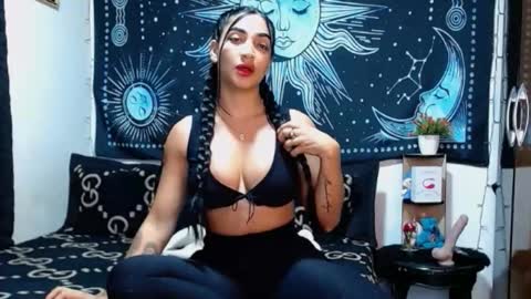 Snapshot of kylie_capricorn chatting on September 27, 12:40 am kylie online show from September 27, 12:40 am