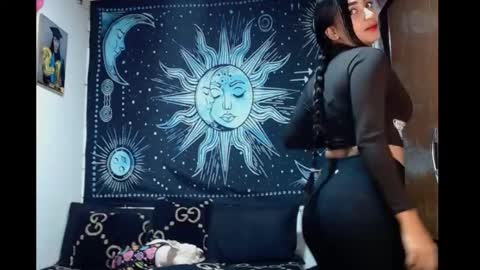 Snapshot of kylie_capricorn chatting on February 18, 8:58 pm kylie online show from February 18, 8:58 pm