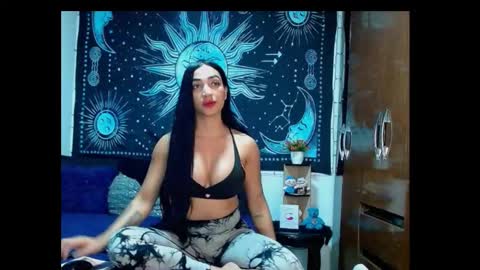 Snapshot of kylie_capricorn chatting on February 10, 10:40 pm kylie online show from February 10, 10:40 pm