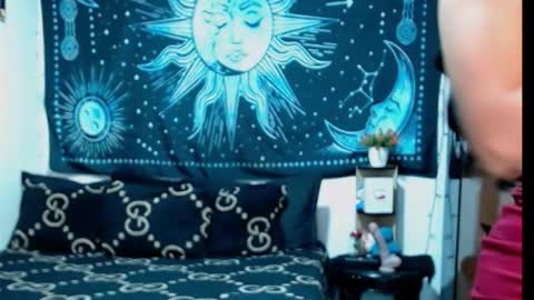 Snapshot of kylie_capricorn chatting on October 10, 8:14 pm kylie online show from October 10, 8:14 pm