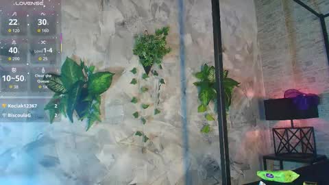 Kylie  online show from December 4, 7:25 pm