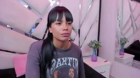 kylie online show from June 17, 4:03 am