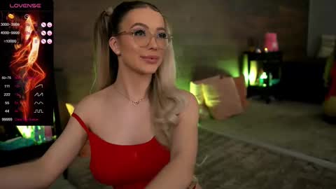 Kylie online show from February 10, 9:47 pm