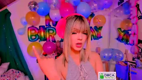   online show from November 19, 2:11 am