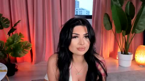 Snapshot of kyliekroftt chatting on October 7, 2:43 pm Jenny online show from October 7, 2:43 pm