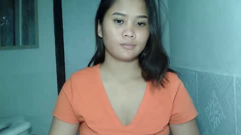 kylie online show from March 26, 10:39 am