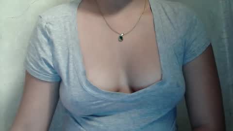 kylie online show from March 18, 1:43 am