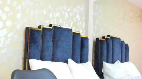 Kylie online show from March 28, 11:32 am