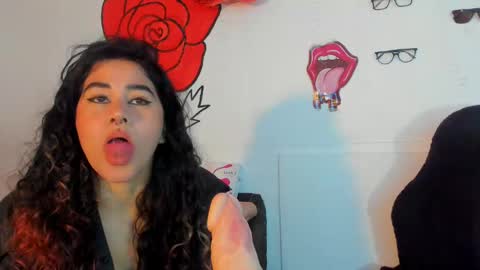 Snapshot of kymberlyhott chatting on December 27, 3:38 pm call me kim online show from December 27, 3:38 pm