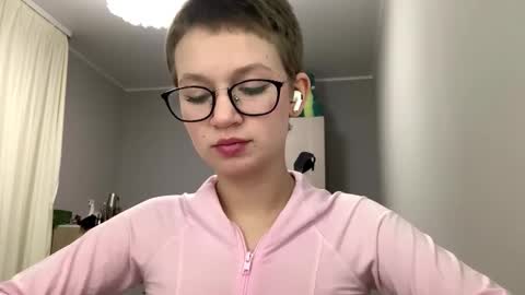 Kim online show from January 6, 6:22 pm