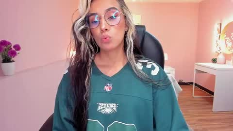 T A T I A N A online show from May 23, 12:03 pm