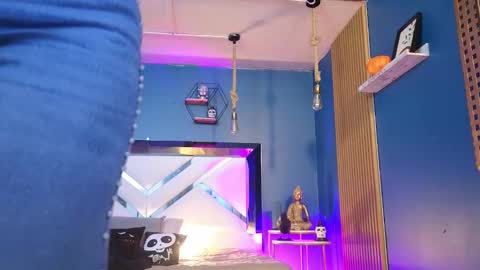 Cris  online show from October 1, 12:21 pm