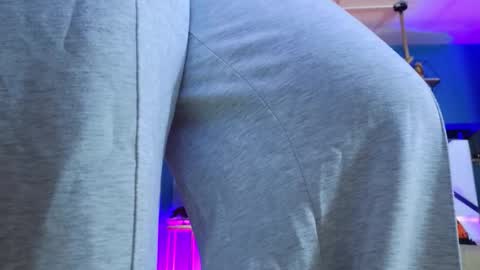 Cris  online show from October 8, 11:47 am