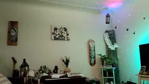 lacybell online show from October 29, 5:01 am