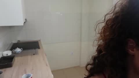 lady_ana_ online show from January 15, 6:25 pm