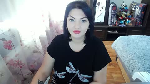 Snapshot of lady_boom_ chatting on January 2, 10:37 am lady_boom_ online show from January 2, 10:37 am