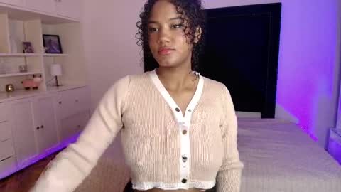 Karla - Instagram   lady karla1 online show from April 9, 1:27 pm