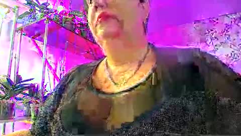 Lady Gloria online show from December 15, 6:40 am