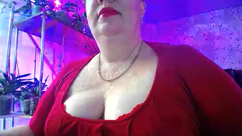 Lady Gloria online show from November 22, 6:49 am