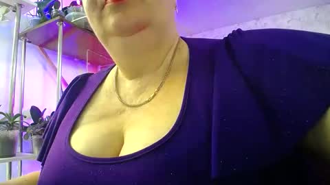 Lady Gloria online show from February 19, 8:25 am