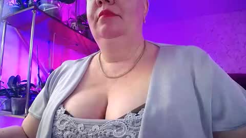 Lady Gloria online show from February 27, 7:30 am