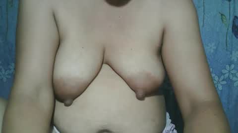 Snapshot of lady_love063 chatting on September 11, 10:10 pm lady_love063 online show from September 11, 10:10 pm
