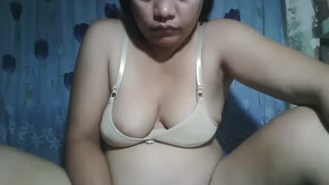 Snapshot of lady_love063 chatting on October 19, 9:50 pm lady_love063 online show from October 19, 9:50 pm