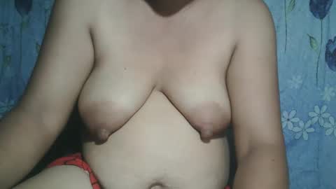 lady_love063 online show from December 1, 9:50 pm