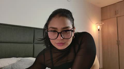 Snapshot of lady_ni chatting on September 19, 1:10 pm 700 1300 -5 online show from September 19, 1:10 pm