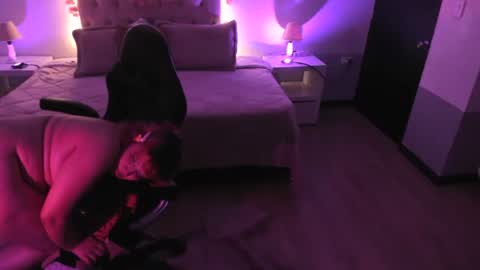 Lady  online show from September 13, 10:51 pm