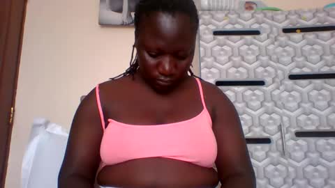 lindah32 online show from January 15, 9:24 am