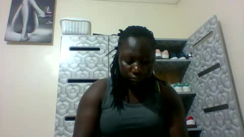 lindah32 online show from January 6, 3:51 pm