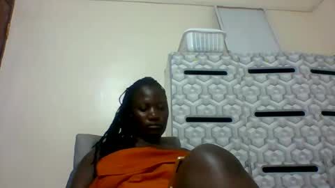 lindah32 online show from January 27, 2:20 am