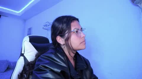  Lady  online show from March 20, 2:49 am