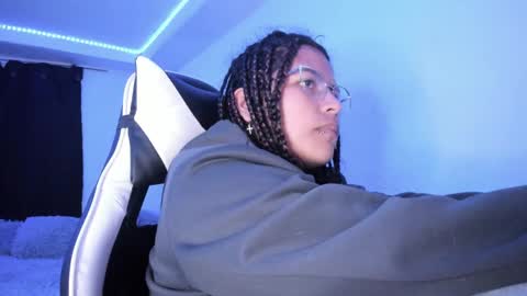  Lady  online show from February 15, 4:14 am