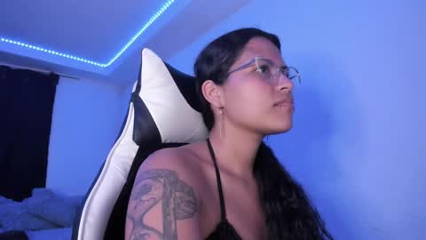  Lady  online show from March 1, 12:28 am