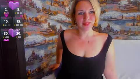 ladylucky_ online show from March 12, 2:52 am