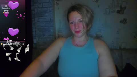 ladylucky_ online show from February 23, 4:50 pm
