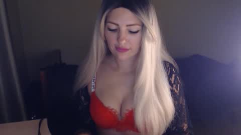 Snapshot of ladymoonlight8 chatting on October 3, 3:17 pm Monika online show from October 3, 3:17 pm