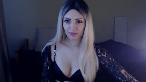 Snapshot of ladymoonlight8 chatting on January 9, 11:03 am Monika online show from January 9, 11:03 am