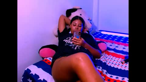 laura online show from November 14, 4:01 am