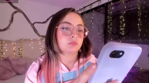 Lady  online show from October 28, 6:19 am