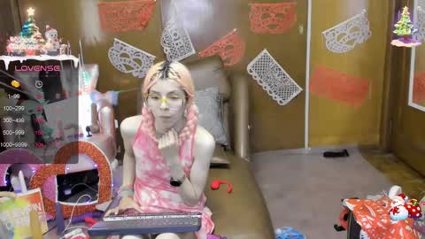 Snapshot of laflakita21 chatting on February 15, 1:10 am Skinnygirl online show from February 15, 1:10 am