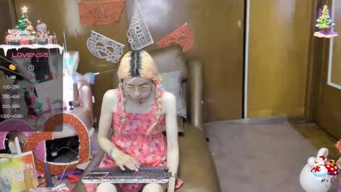 Snapshot of laflakita21 chatting on February 26, 10:43 pm Skinnygirl online show from February 26, 10:43 pm