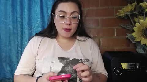 laia_hadid online show from November 21, 11:12 am